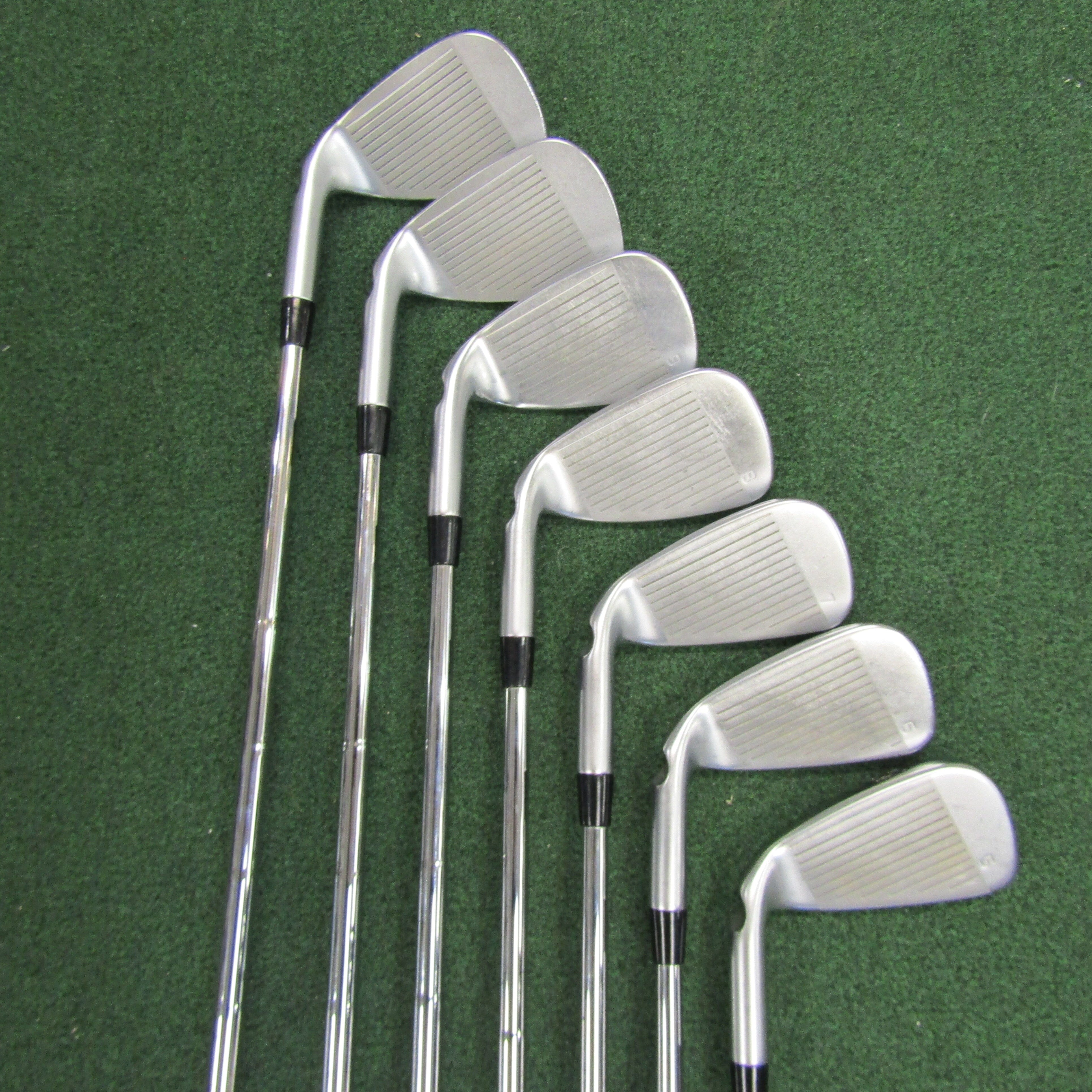 Ping G425 White Dot #5-PW, UW 7 pc. Iron Set Extra Stiff Flex Steel Men's Right Pre-Owned Iron Sets Ping 