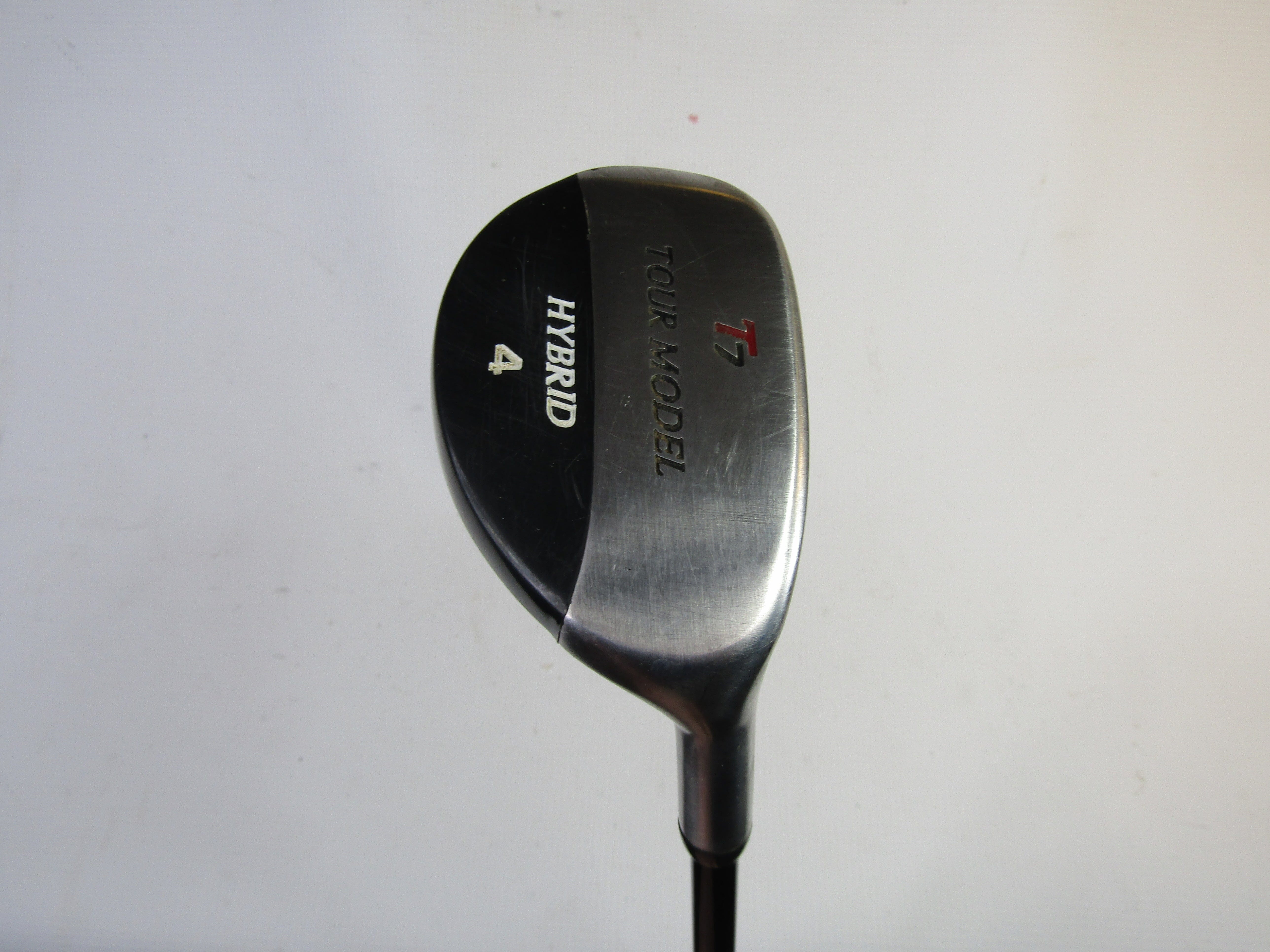 T7 Tour Model #4 Hybrid Regular Flex Graphite Men's Right Pre-owned Hybrids Golf Stuff 