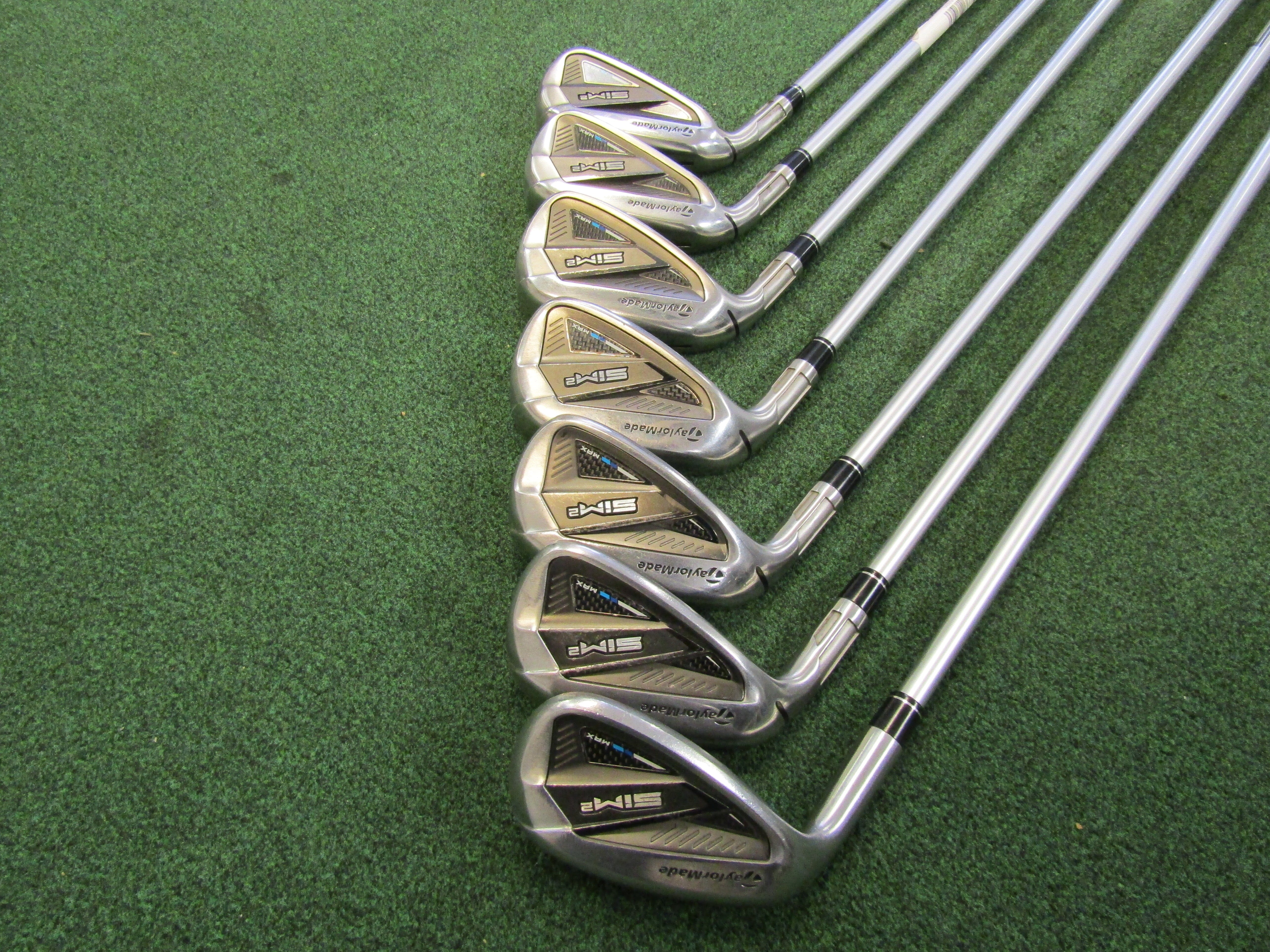 TaylorMade Sim2 Max #6-SW 7 pc. Iron Set Ladies Flex Graphite Shafts LLH Pre-Owned Golf Stuff TaylorMade 